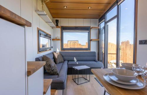 Profondeville House | Indulge in Les Tiny du Pré Mathy with Jacuzzi Experience
