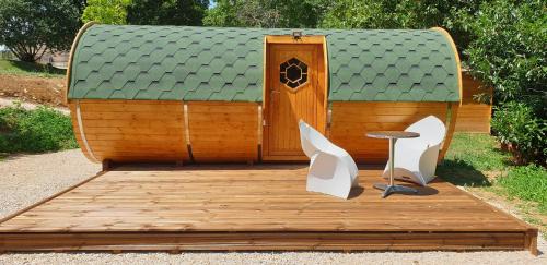 Marey-les-Fussey House | Family-Friendly Stay at Les Tonneaux Bourguignons Hotel