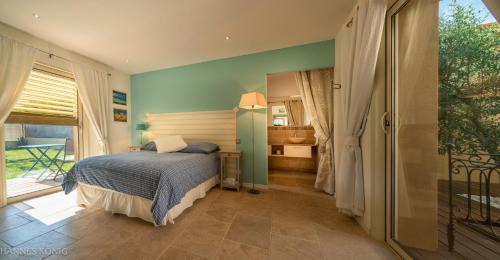 Forcalquier Bed & Breakfast | Comfortable Stay at Les Trois Oliviers with Family-Friendly Amenities