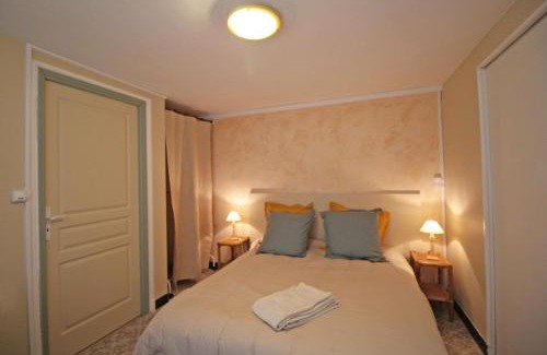 Nantiat Bed & Breakfast | Discover Oceanfront Bliss at Les Vieux Fourneaux