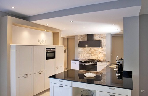 Cannes-et-Clairan House | Spacious 5-Bedroom Retreat in Cannes-Et-Clairan