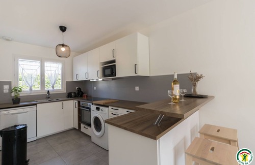 Castelmaurou House | Discover Les Villas de Castel: Villa "Les Muriers" Awaits