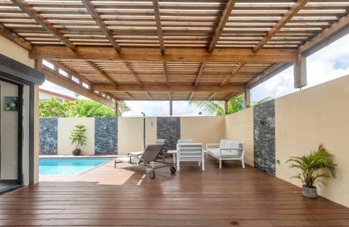 Destrellan Villa | Elegant Les Villas Jasmin with Pool & Jacuzzi by Ocean