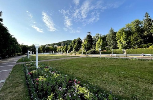 Marianske Lazne Apartment | Discover Lesní Apartmán: Pet-Friendly Retreat near Spa