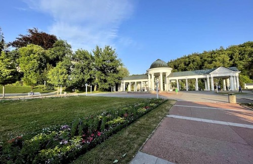 Marianske Lazne Apartment | Discover Lesní Apartmán: Pet-Friendly Retreat near Spa