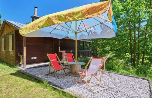 Mlade Buky House | Discover Lesní plovárna B1: Pet-Friendly Getaway with Pool