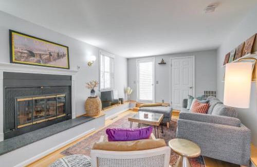 Old Town West House | Historic Old Town Alexandria Home Steps from Waterfront