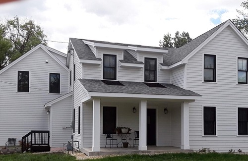 Pleasant Prairie Apartment | Convenient Lake View Hotel: Just Minutes Off the Freeway