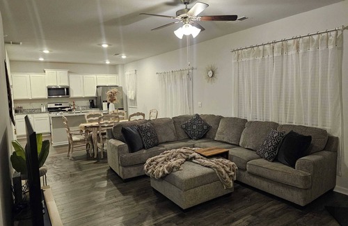 Grovetown House | Less than 13-mile commute to Augusta National Golf Club