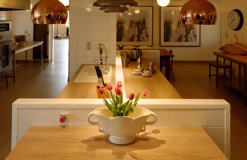 Marthon House | Idyllic Retreat Near Paris with Private Pool & Ocean View