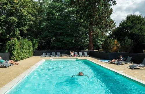 Marthon House | Idyllic Retreat Near Paris with Private Pool & Ocean View
