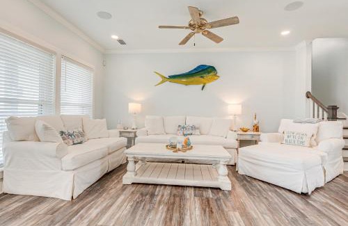 Dauphin Island House | Waterfront Dauphin Island Home Steps to the Beach