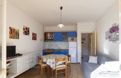 Campo nell'Elba Apartment | Discover LESUGHERE - Sughere Casetta: Pet-Friendly Retreat
