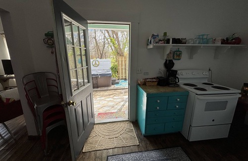 Lake Forest Estates House | Discover Winter Bliss at Rubies Rental with Spa & Hot Tub