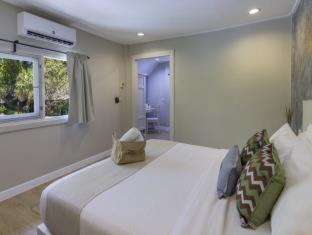 North Pattaya Hotel | Relax at Let's Hyde Pattaya Resort & Villas with Pool Cabanas