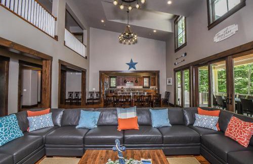 Waterfront Greens House | Experience Joyful Stays at Let the Good Times Roll Hotel