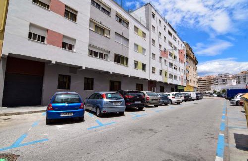 Plaza de Toros Vieja Apartment | Kid-Friendly Retreat at Letmalaga CAC - Rated 8/10