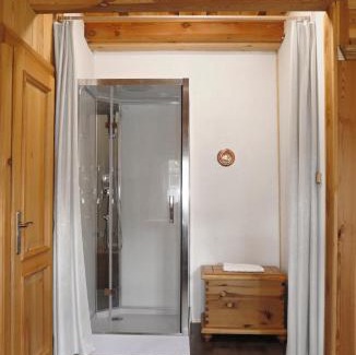 Trebechovice pod Orebem Apartment | Perfect Retreat: Letní byt ve skanzenu for Families