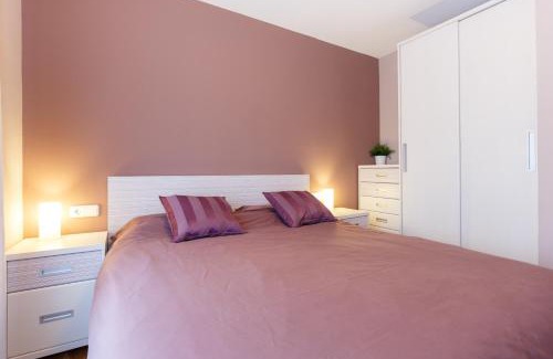 La Sagrada Familia Apartment | Inviting LetsGo Sagrada Familia Penthouse for Families & Pets