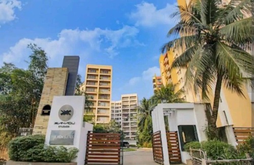 New Town Apartment | Ideal Studio Near Airport for Gatherings and Relaxation
