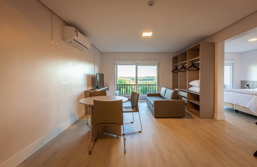 Flores da Cunha Hotel | Explore Letto Hotel Flores da Cunha: Pool, Spa & More!