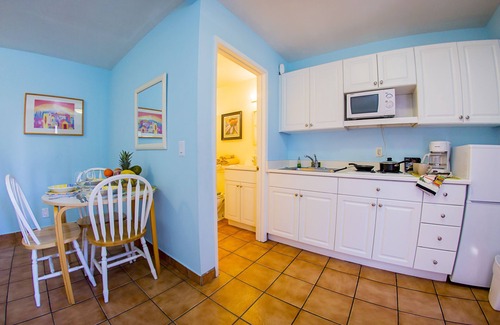 Leucadia Hotel | Tranquil Leucadia Beach Inn: Spa and Family-Friendly Retreat