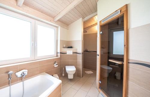 Dagebuell House | Leuchtturm 16 - Schwedenhaus mit Sauna und Kamin