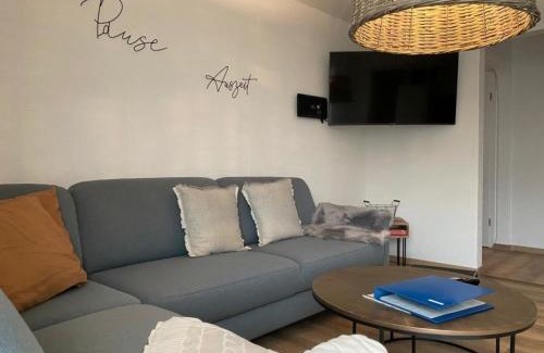 Busum Apartment | Exclusive Leuchtturm Büsum: Oceanfront with Sauna & High Ratings