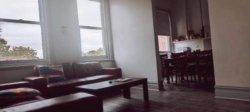 Camperdown Hotel | Discover Family-Friendly Comfort at Leura Hotel