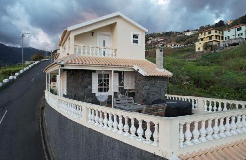 Ponta do Sol House | Pet-Friendly Levada Nova House with Oceanfront Views