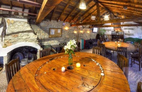 Bulgarevo Villa | Levana Guest House: Family-Friendly Stay with Great Dining