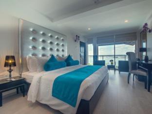 Rumassala Hotel | Ocean View Retreat at Levels Unawatuna with Pool & Breakfast