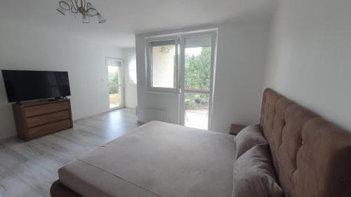 Bukkszentkereszt Apartment | Family-Friendly Levendula Apartman with Top Guest Ratings