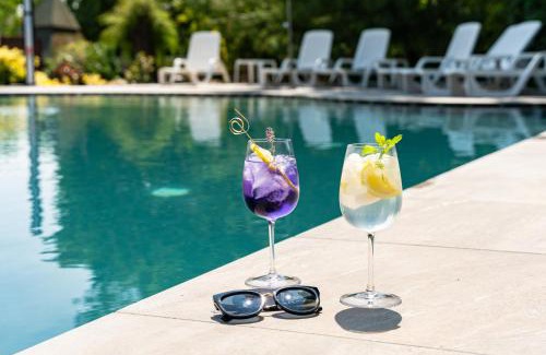 Bogacs Apartment | Relax at Levendula Üdülőház with Pool and Family Amenities