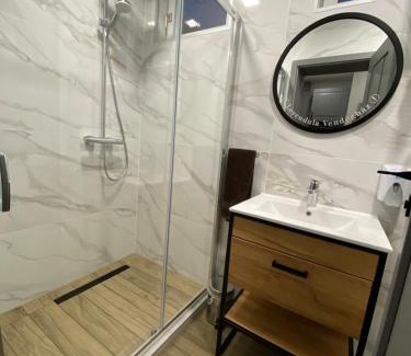 Gyor House | Cozy Levendula Vendégház: Family-Friendly with Breakfast