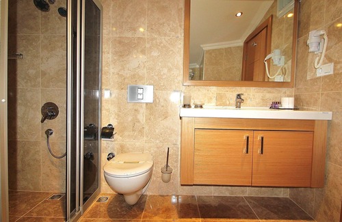 Kagithane Hotel | Discover Levent Hotel Istanbul: Top-Rated with Spa & Dining