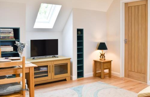 Bures House | Discover Family-Friendly Comfort at Leveret Lodge