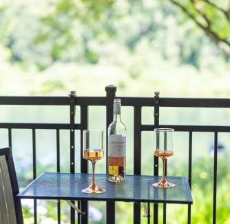 Woodland Hotel | Lewis River Inn: Pet-Friendly Retreat with 8.5/10 Rating