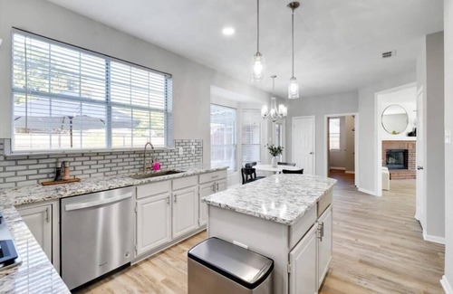 Lewisville House | Lewisville Estate - Family-Friendly 5BR with Game Room