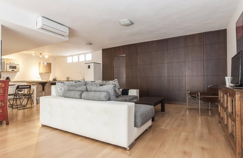 San Bernardo Apartment | Explore Santa Cruz: Loft with Free Parking & Great Amenities
