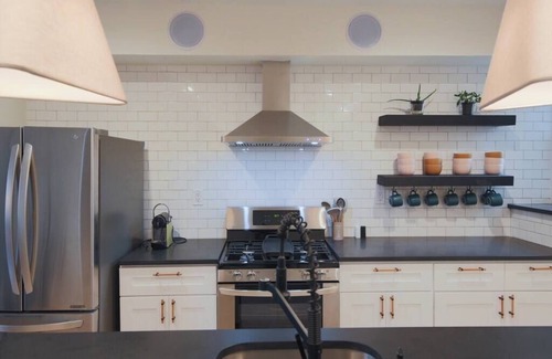 Southwest Center City Apartment | Cozy 2 BDR Retreat with Deck - Stay Rafa Awaits