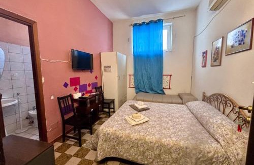 Scillichenti House | Pet-Friendly LG Appartamento Turistico Acireale with Hot Tub