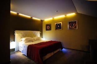 Lviv City Center Hotel | Relax at LH Hotel&SPA: 4-Star Retreat with Pool & Spa