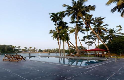 Eloor Hotel | Relax at Lhasa Ayurveda and Wellness Resort, Kochi