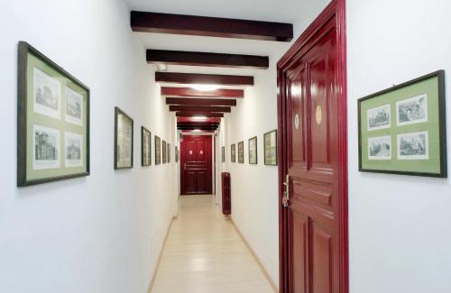 Salario House | Cozy LHG Rooms: Family-Friendly Stay with Great Reviews