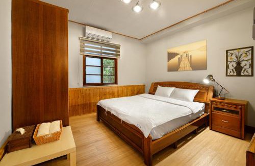 Nanzhuang Bed & Breakfast | Cozy Li Jin Kuan Homestay with Pet-Friendly Amenities