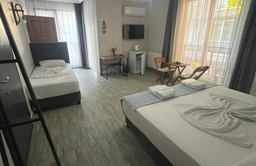 Kiyikoy Hotel | Relax at Limon Hotel Kıyıköy with Pool and Family Amenities