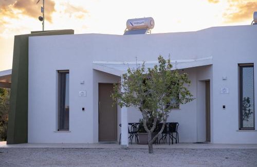 Lizzanello Bed & Breakfast | Pet-Friendly Li Mori Rooms with Breakfast & Restaurant Access