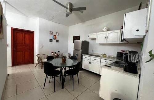 Zapopan House | Liah Amplio y Cómodo cuarto privado en Zapopan