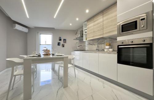 Lucera Apartment | Guest Rated 10/10 at LianHome b&b "Terrazzino" with Breakfast